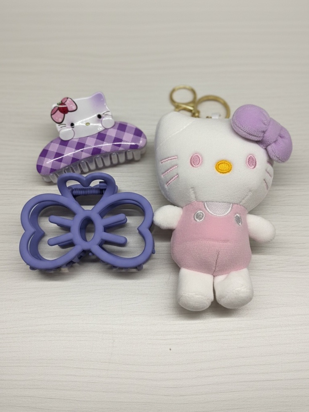 Cute Kawaii Hair Clip & Plush Keychain Bundle – Purple Bow Cat Accessories Set